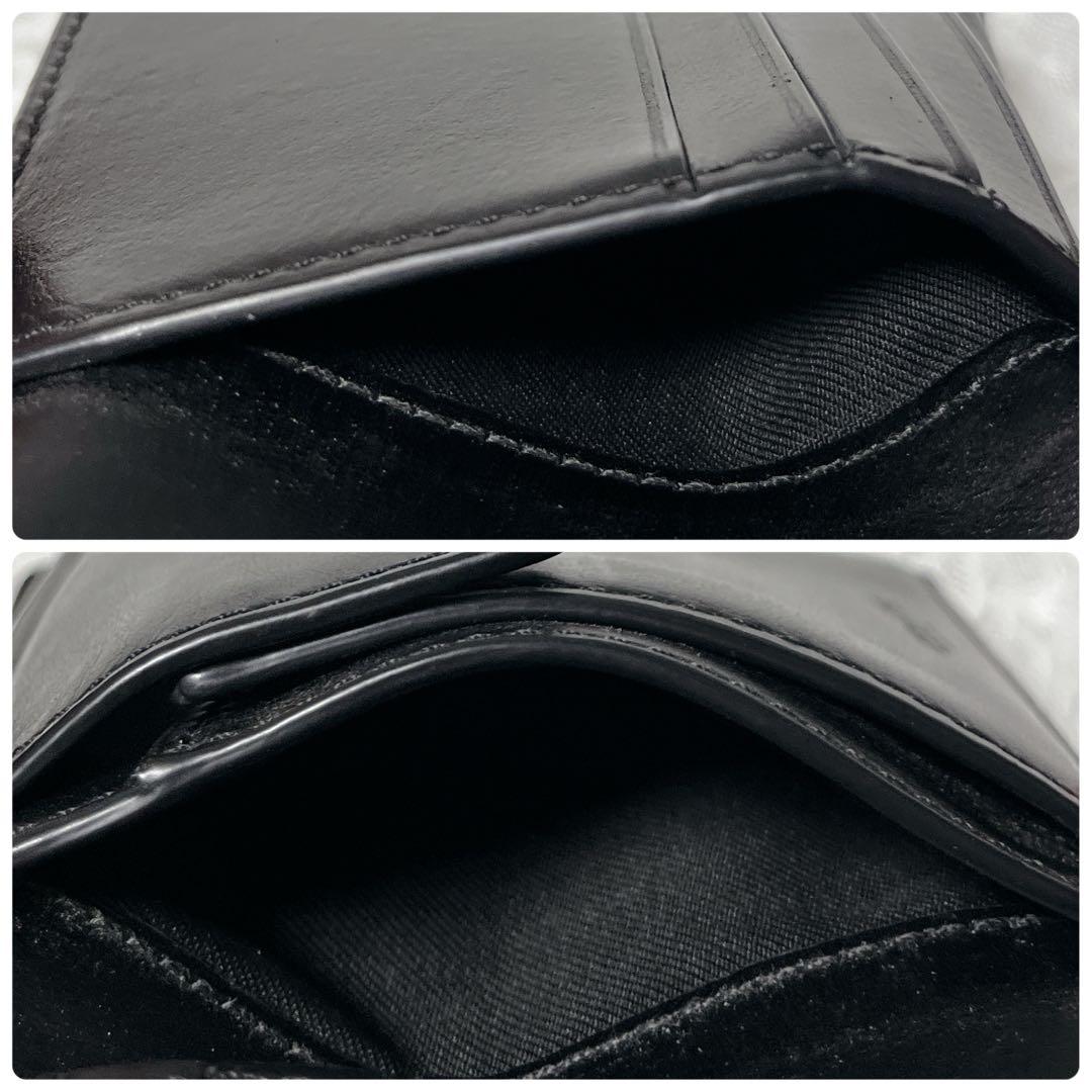 コーチ　シグネチャー　ブラック　レザー　二つ折り　財布　小銭入れ付　コンパクト