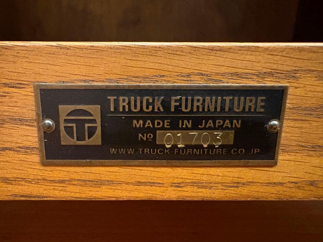 サイドテーブル・ナイトテーブル・ローテーブル TRUCK FURNITURE / BEN COFFEE TABLE