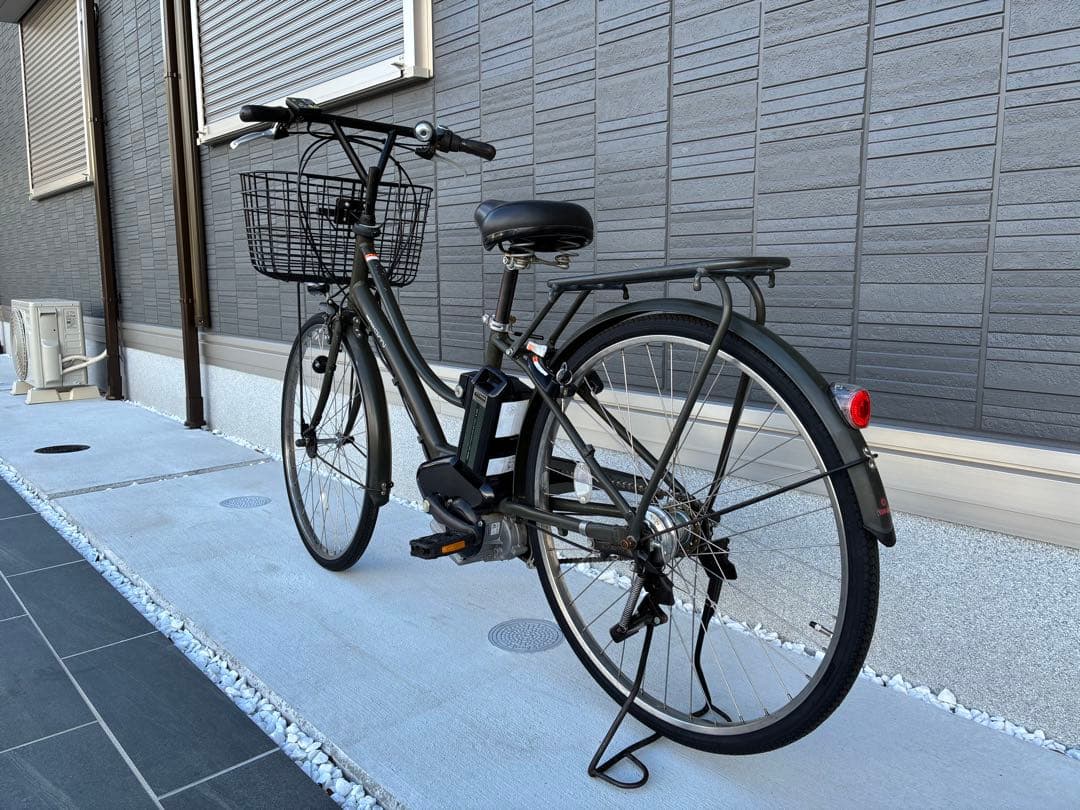 【送料込み】電動自転車　ヤマハ　PAS Ami カーキ