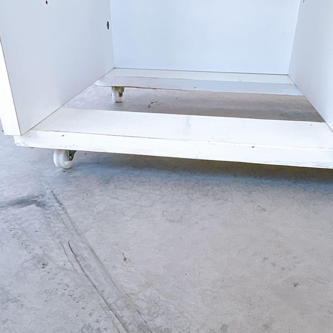 レジカウンター　キャッシャーカウンター　レジ台　店舗什器　白　キャスター付き