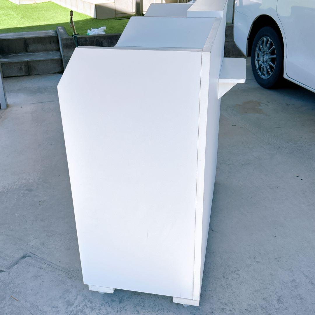 レジカウンター　キャッシャーカウンター　レジ台　店舗什器　白　キャスター付き