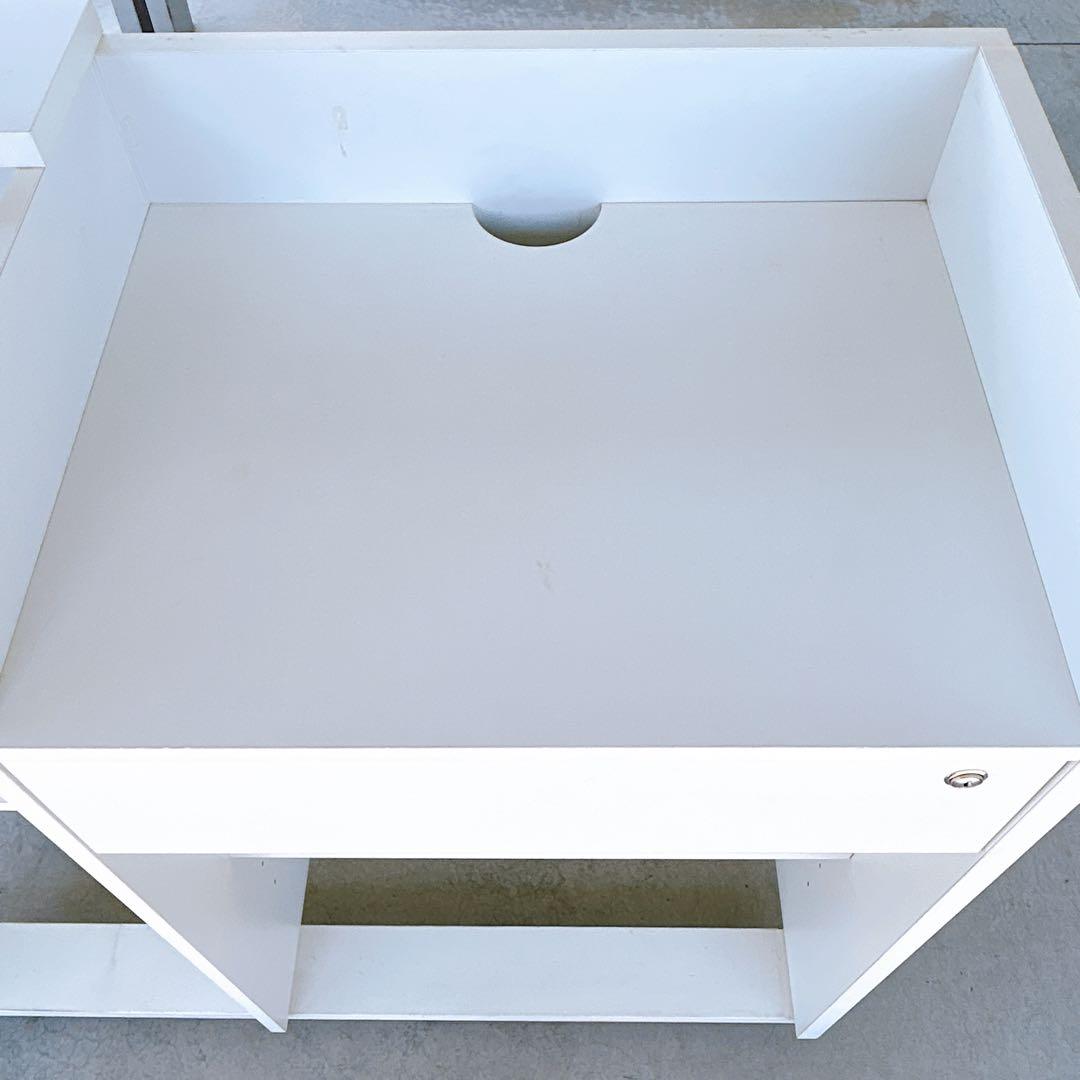 レジカウンター　キャッシャーカウンター　レジ台　店舗什器　白　キャスター付き