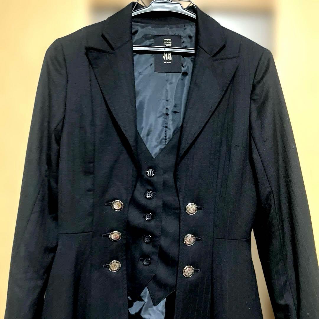 ブラックピースナウ　テーラードジャケット