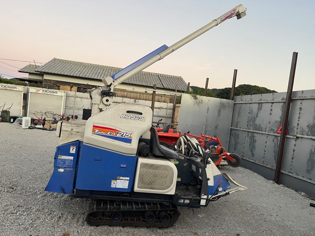 イセキ2条15馬力☆コンバイン☆HVB215【北九州】使用492時間ズームオーガ