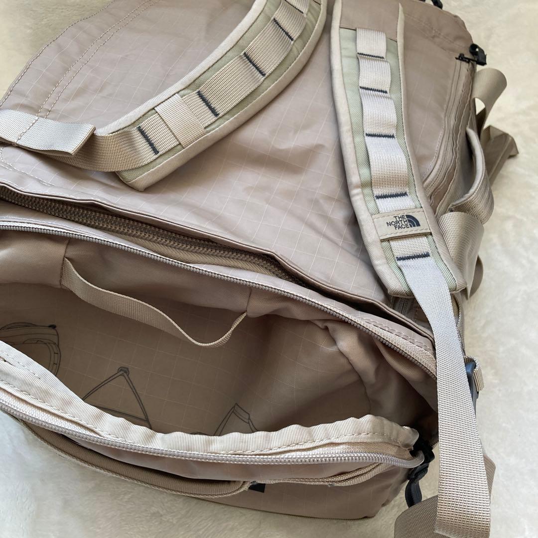 旅行かばん・小分けバッグ THENORTHFACE BASECAMP VOYAGER 42L