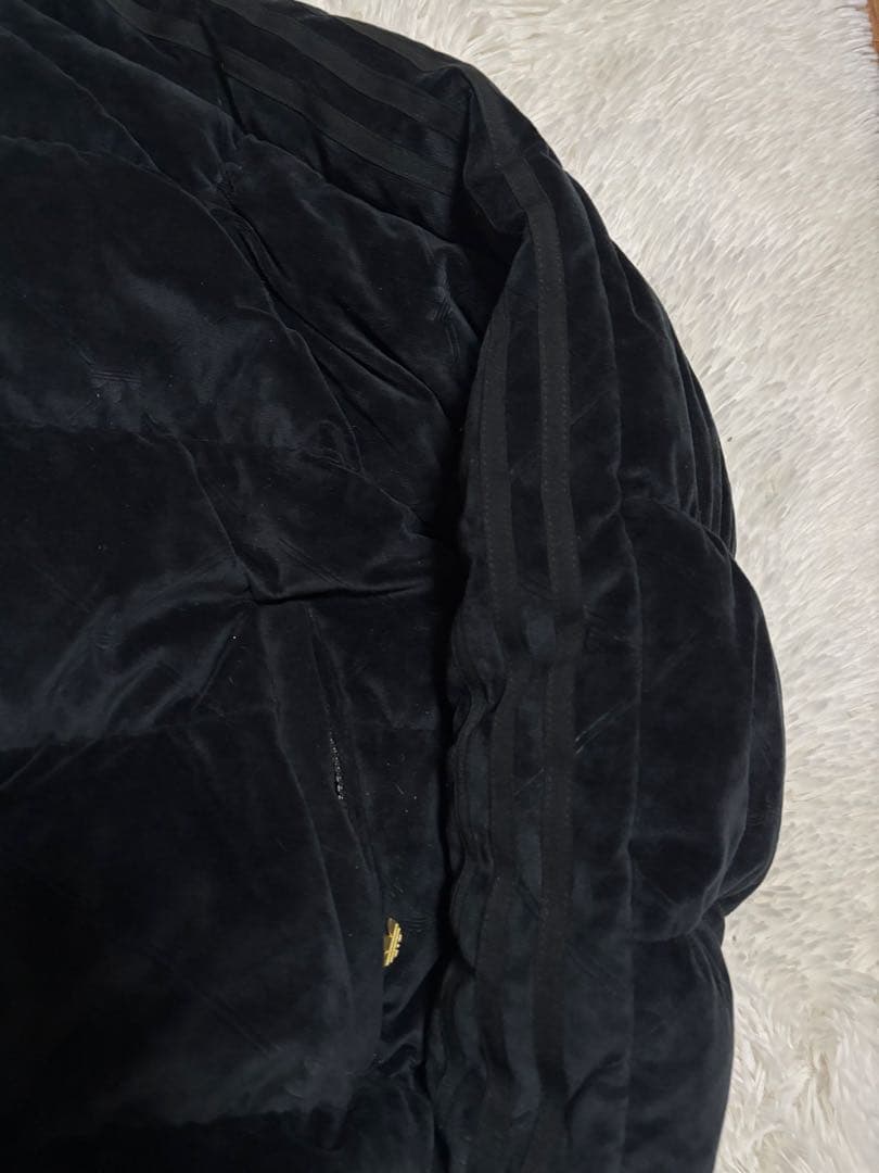 adidas アディダス ダウンジャケット ベロア　総柄 ゴールド　L