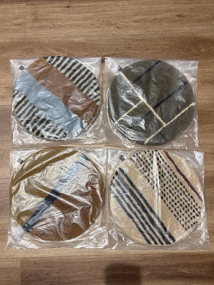 【じん】椅子敷き　adepeche ペル ウール チェアパッド4枚セット