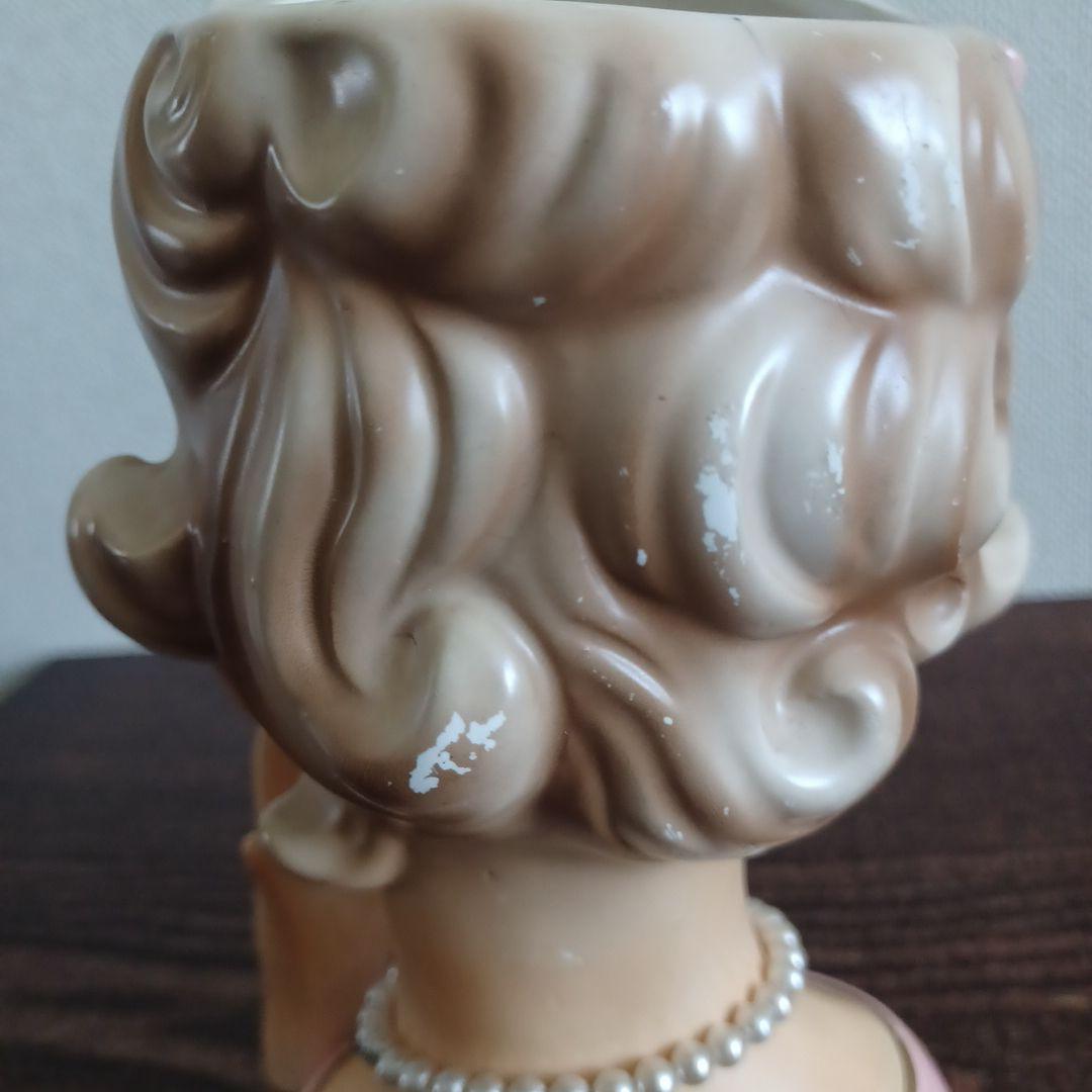 ビンテージ レディヘッドベース 陶器製の置物　ピンクのドレスに頬に手を添えた女性