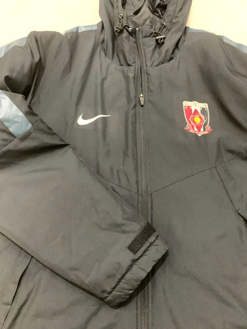 レア　NIKE 浦和レッズ ベンチコート XL 日本製