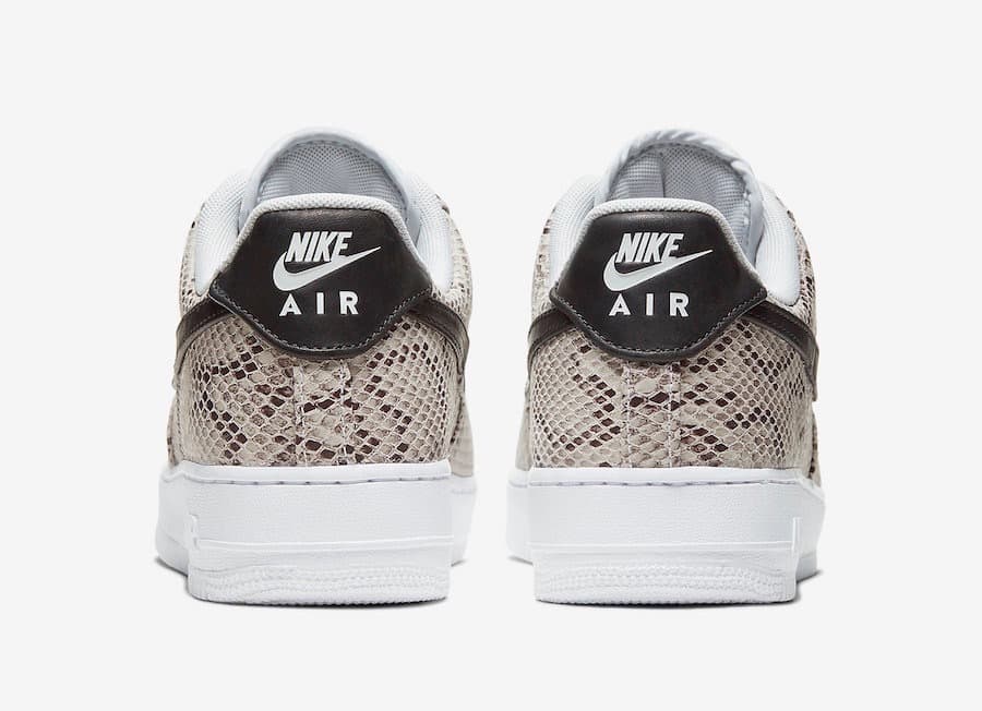 【完売】NIKE AIR FORCE 1 ’07 PREMIUM スネークスキン