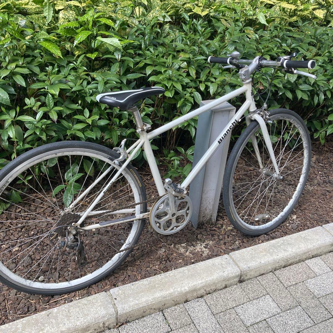 chi　引き取り限定　福岡　 クロスバイク ホワイト　700CC