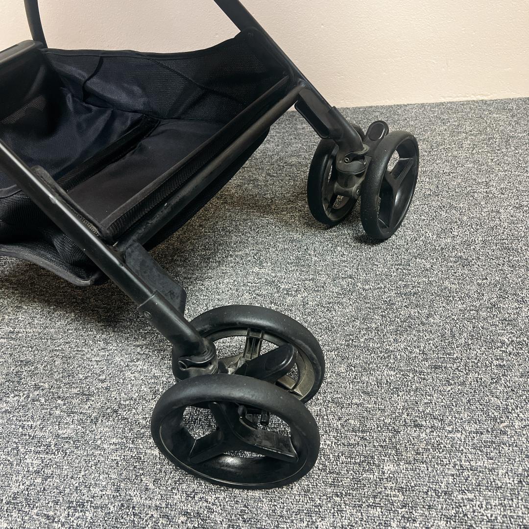 【美品】Aprica ルンルンコンパクト ベビーザラス限定モデル 2129482