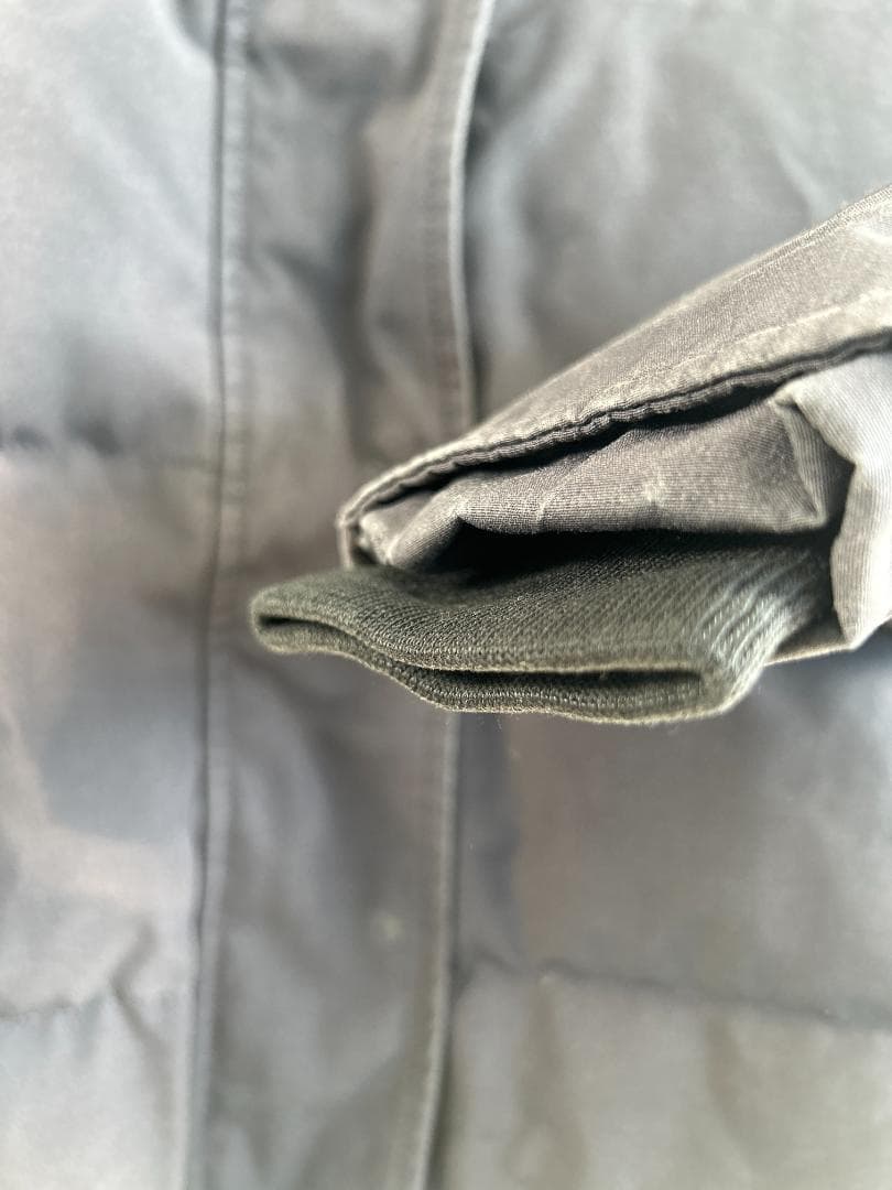   （カナダグース）ダウンジャケット M