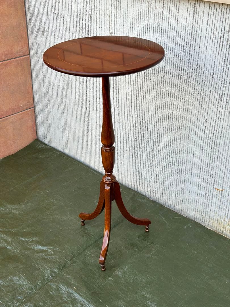 イタリア　ワインテーブル　コーヒーテーブル　花台　オケージョナルテーブル