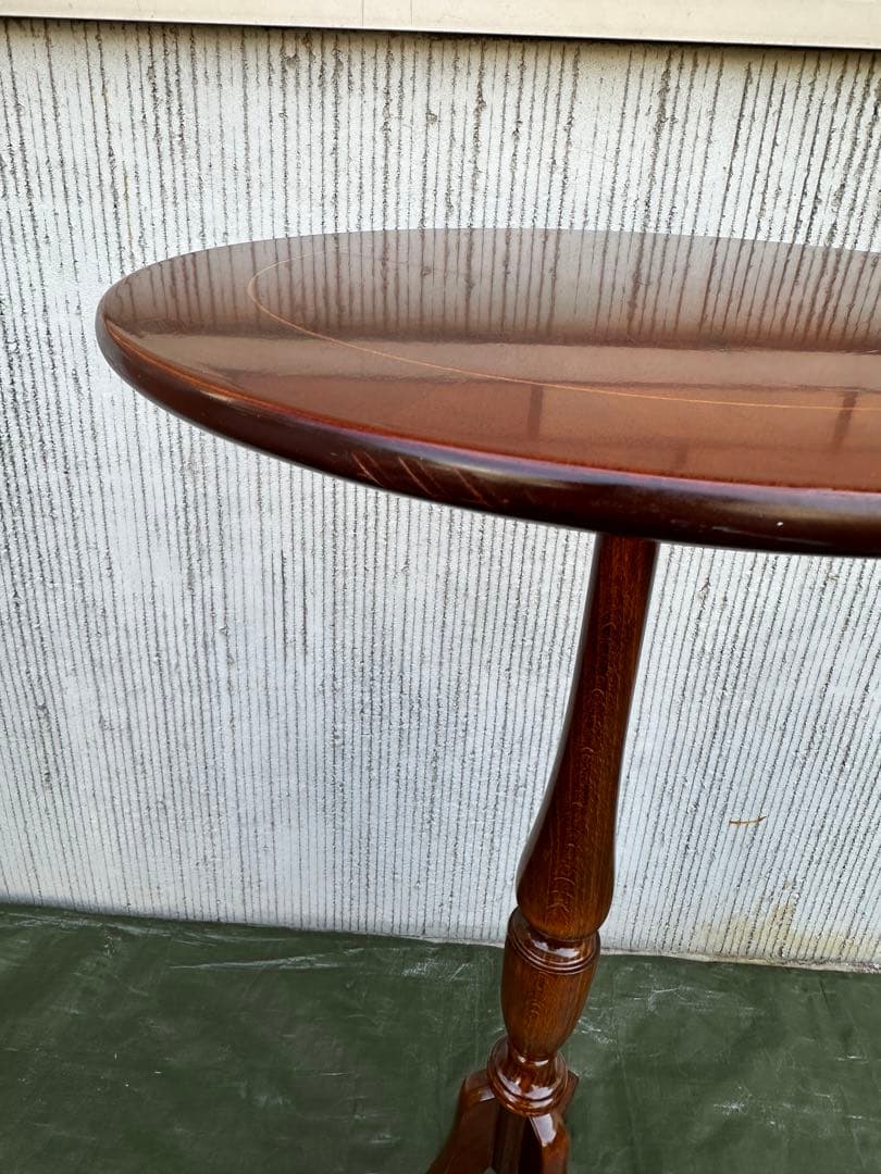 イタリア　ワインテーブル　コーヒーテーブル　花台　オケージョナルテーブル