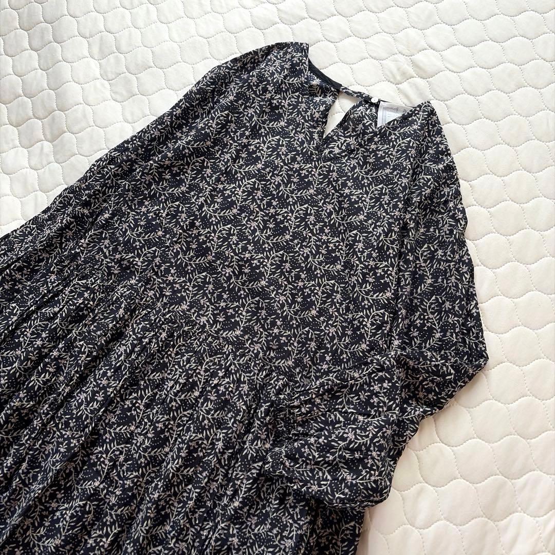 【24SS美品】BEARDSLEY プリントギャザーワンピース　ブラック