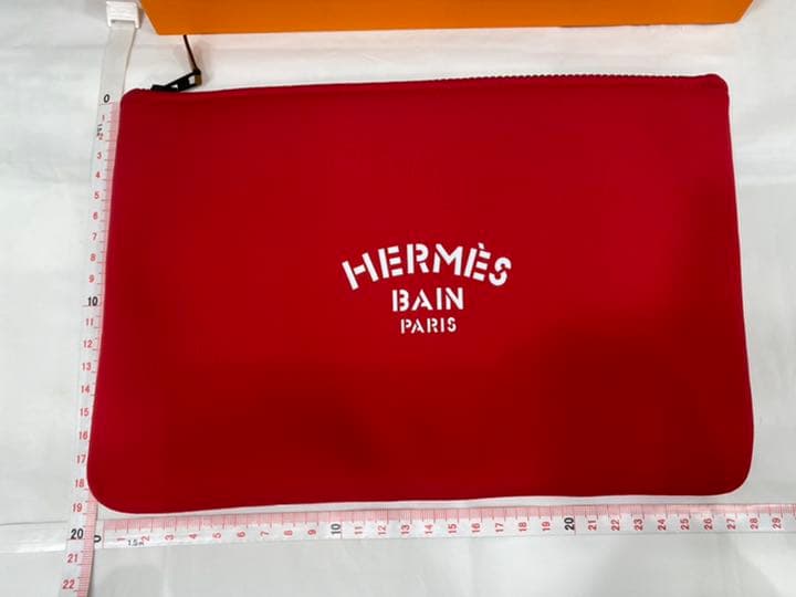 エルメス　ポーチ　レッド