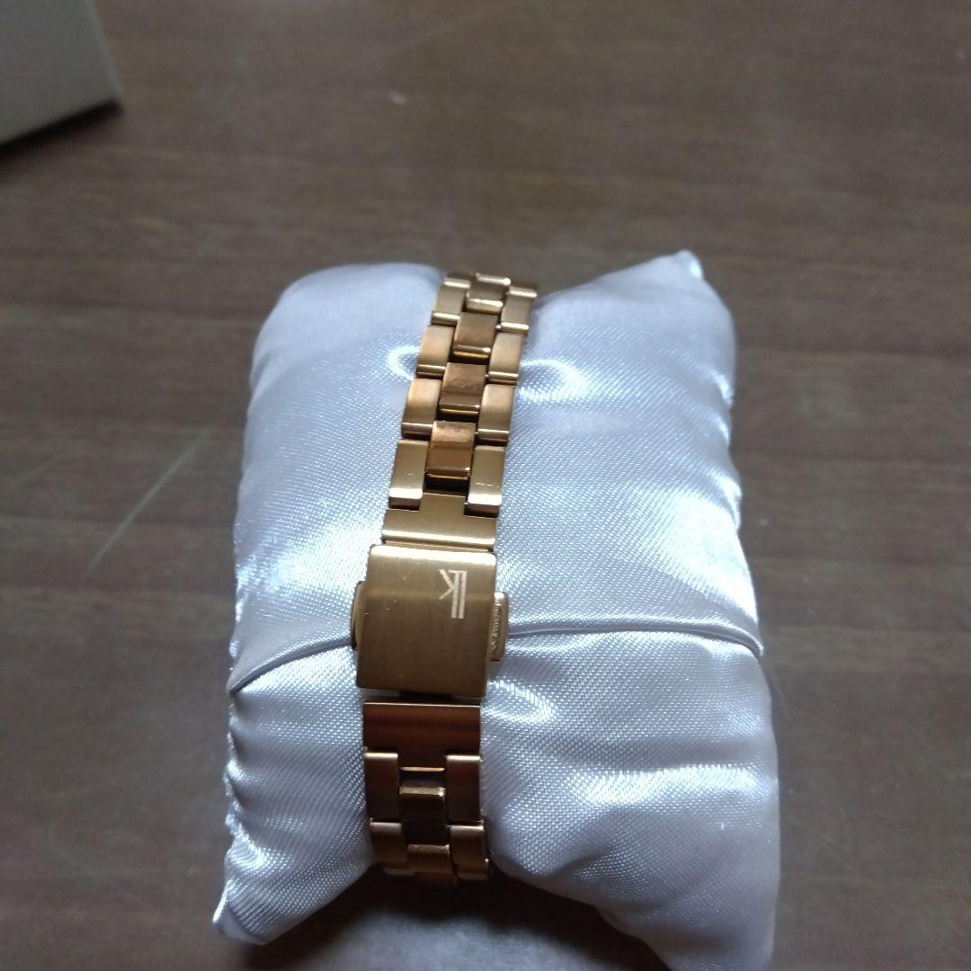 [セイコールキア] 腕時計ソーラー電波　ダイヤ入り文字盤ゴールド　トノー型