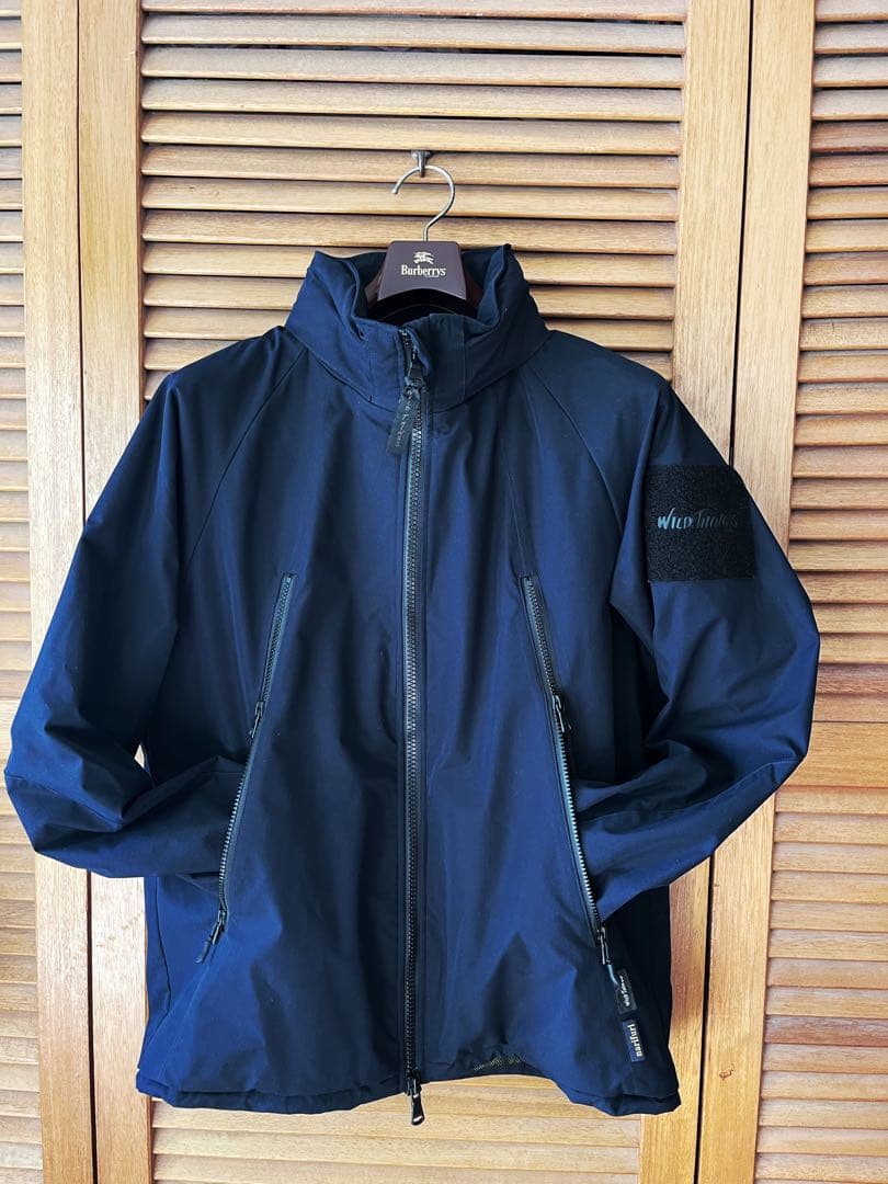 narifuri × WILD THINGS UPR HAPPY JACKET