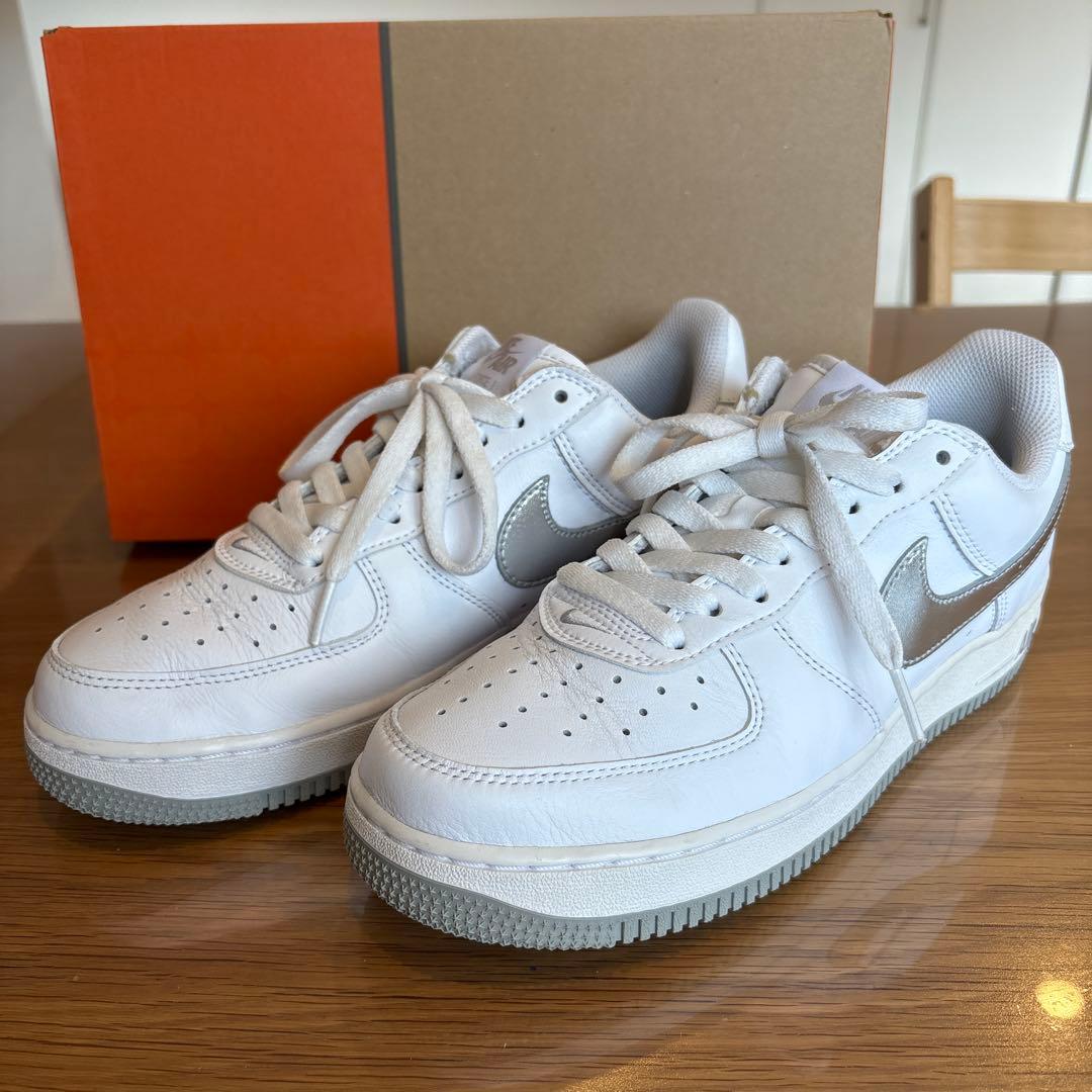 NIKE AIR FORCE 1 LOW RETRO 白×銀 26.0cm
