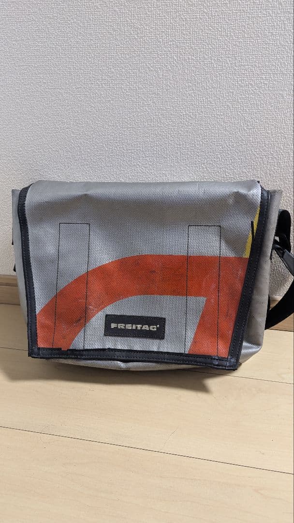 FREITAG G5.1メッセンジャーバッグ グレー/オレンジ 中型