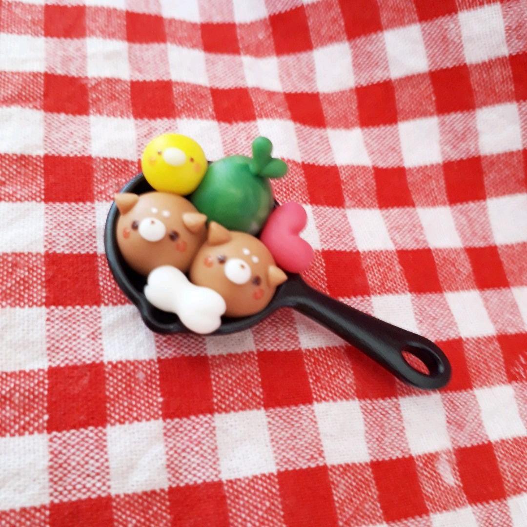 仲良し柴犬♡フライパン