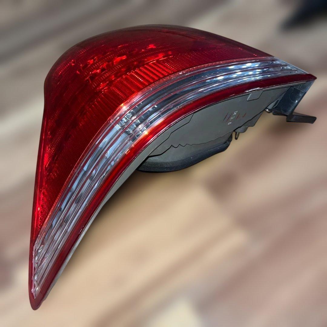 180系 クラウンロイヤル 前期 純正 テールランプ ICHIKO 30-303