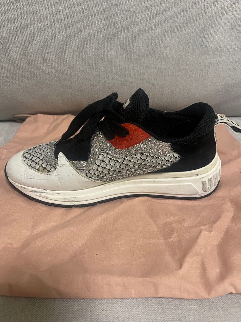 miu miu メッシュスニーカー ホワイト/ブラック/レッド　38ハーフ