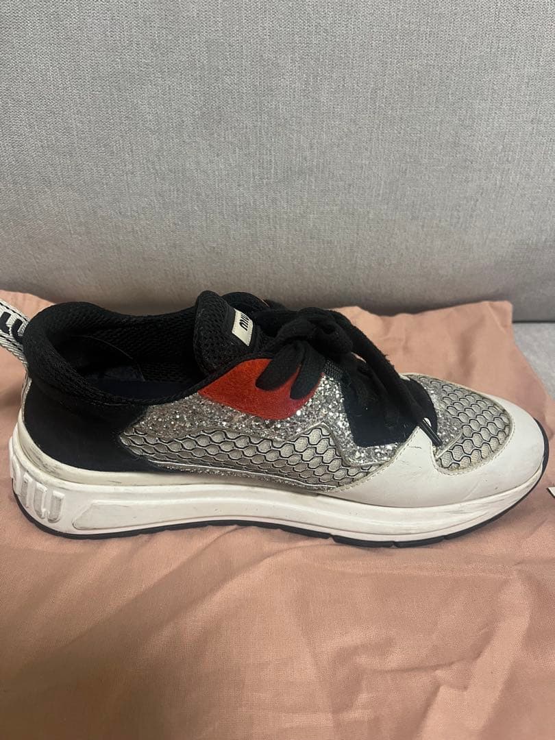 miu miu メッシュスニーカー ホワイト/ブラック/レッド　38ハーフ