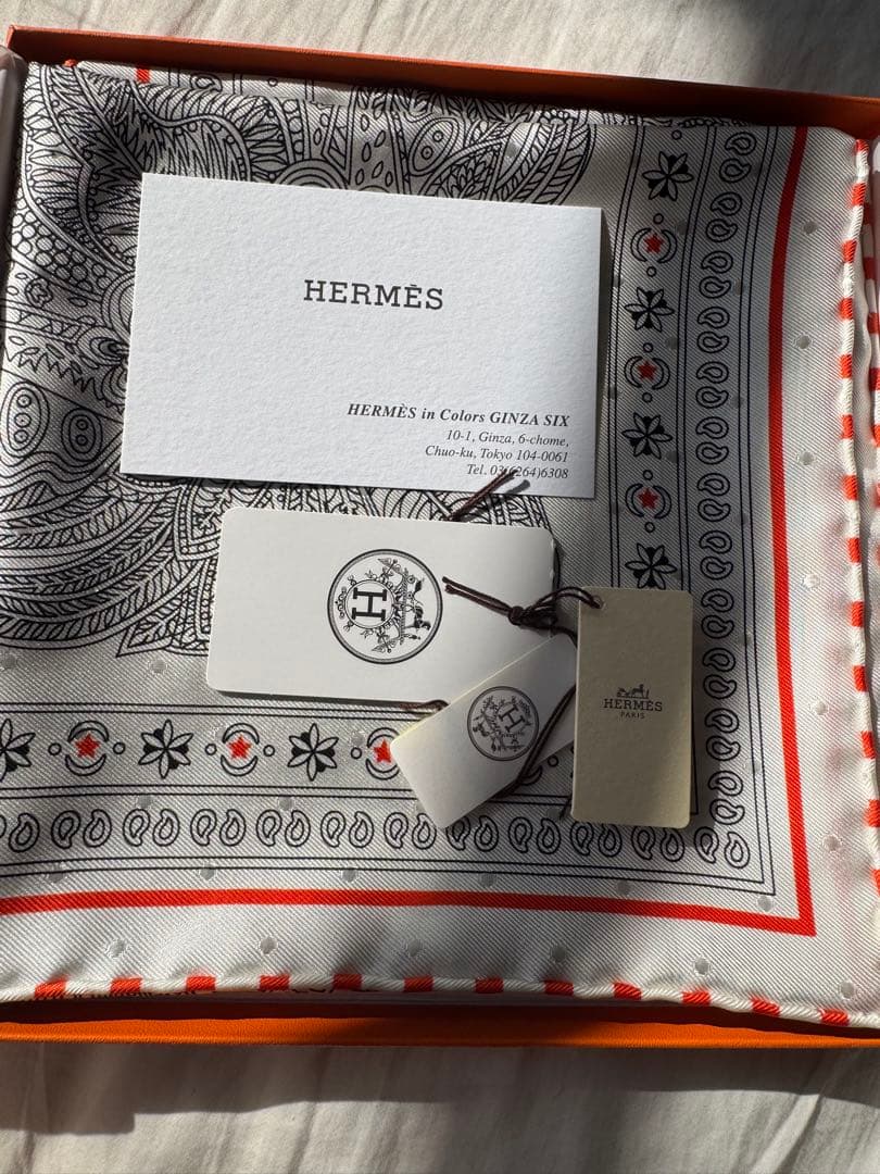 HERMES 花柄 シルクスカーフ