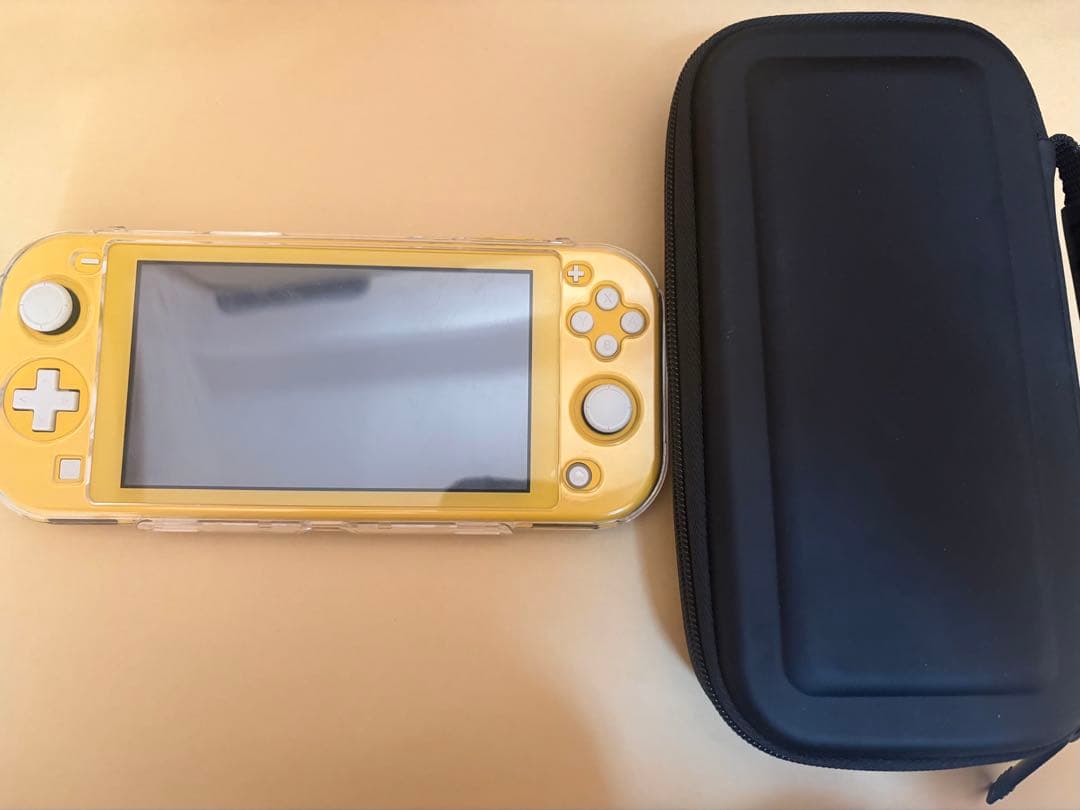 Nintendo Switch Lite イエロー ケース・カバー付き