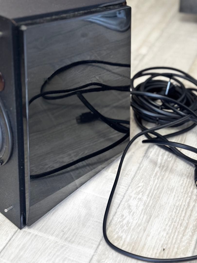 スピーカー・ウーファー Edifier R185DB