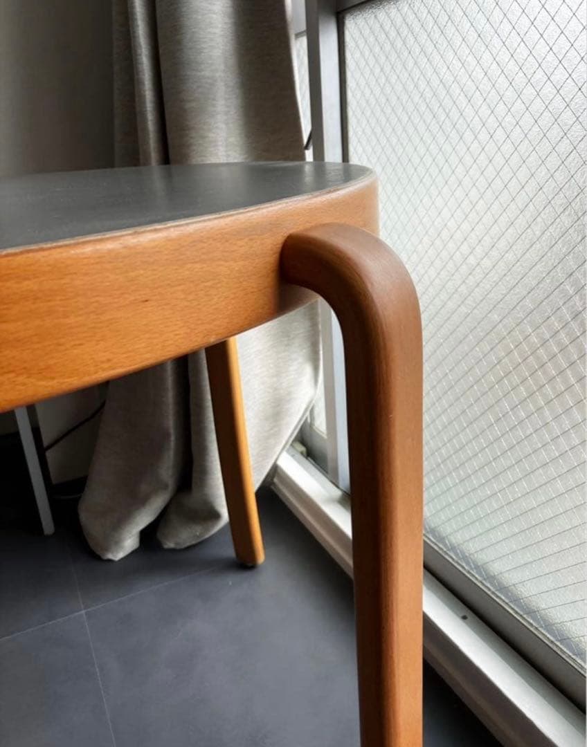 MAGNUS OLESEN マグナスオルセン ダイニングテーブル