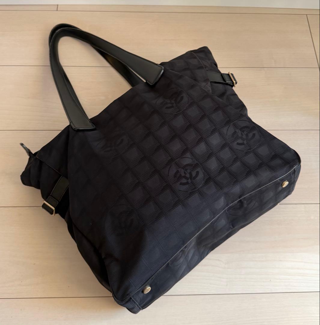 シャネルニュートラベルラインプラック トートバッグナイロンレザー