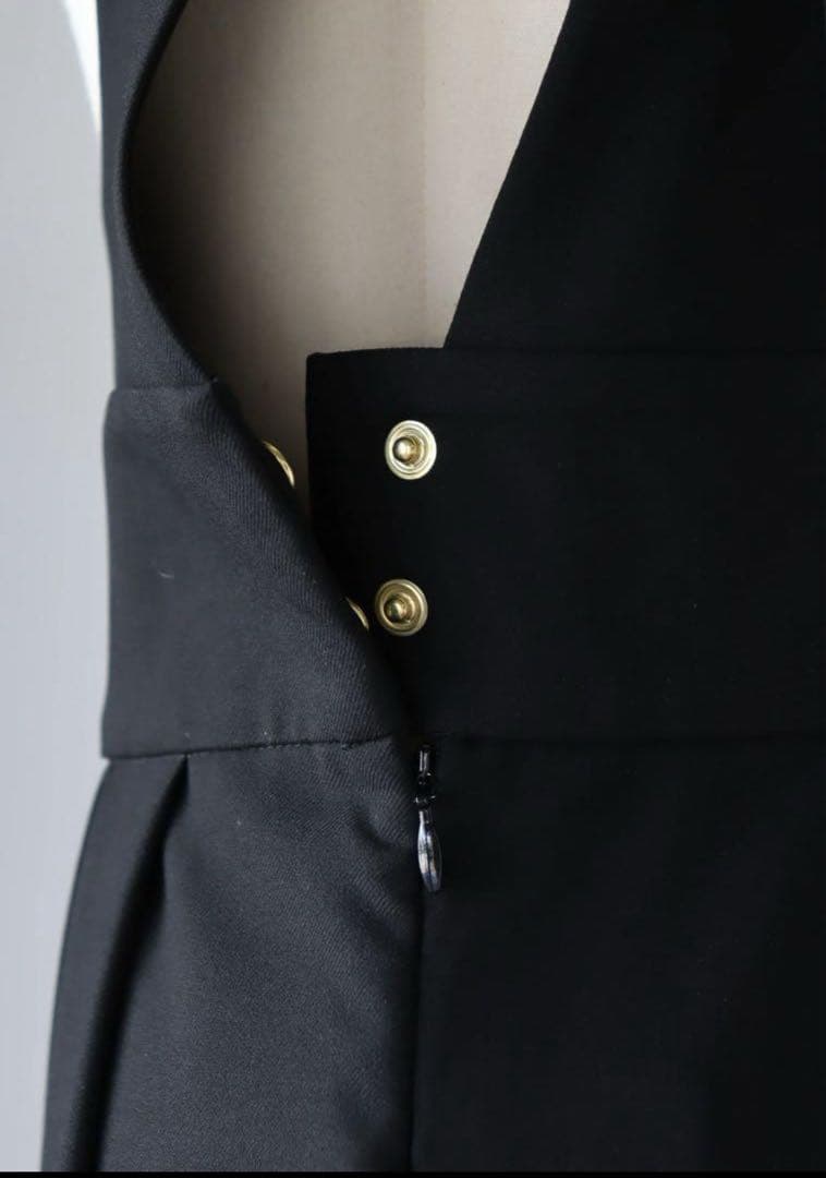 新品ガーリッシュブラックオールインワン