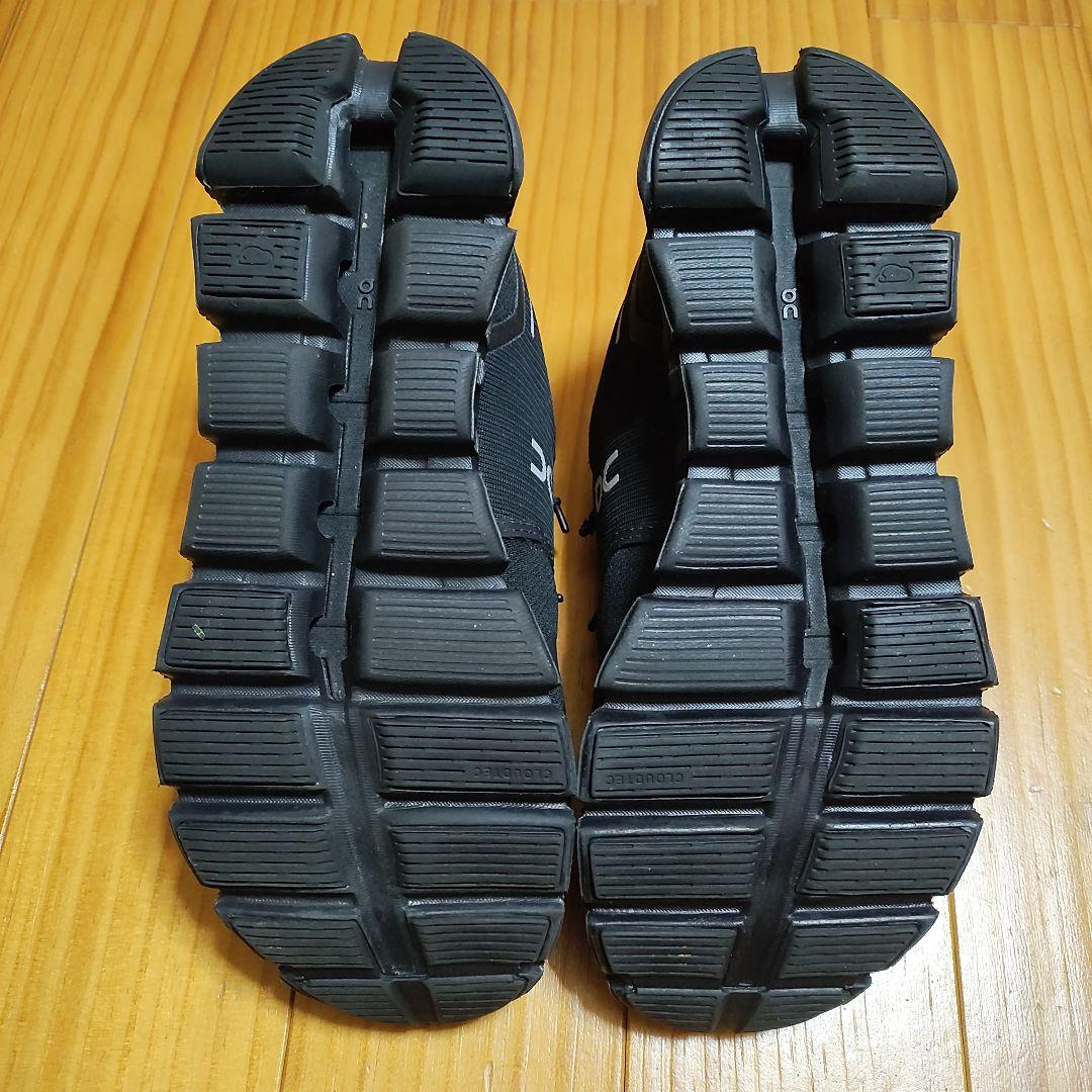美品 On オン クラウド5 ウォータープルーフ 軽量 防水 黒 23.5