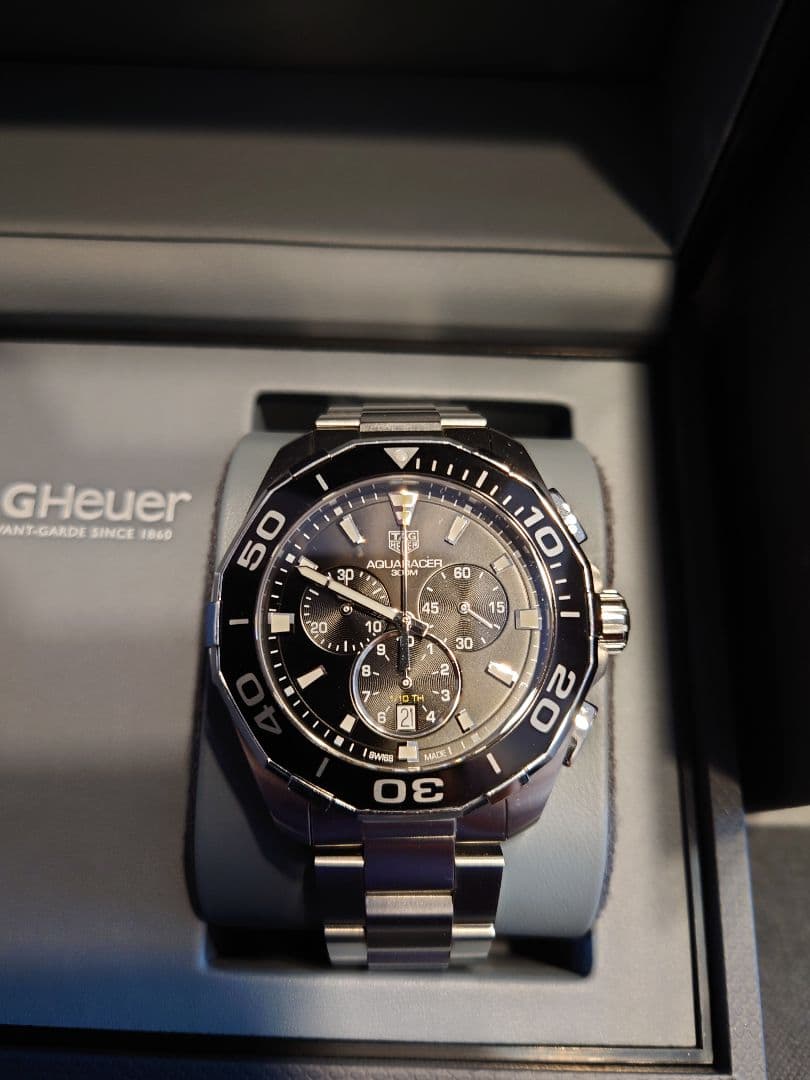 タグホイヤー アクアレーサー　クロノグラフ