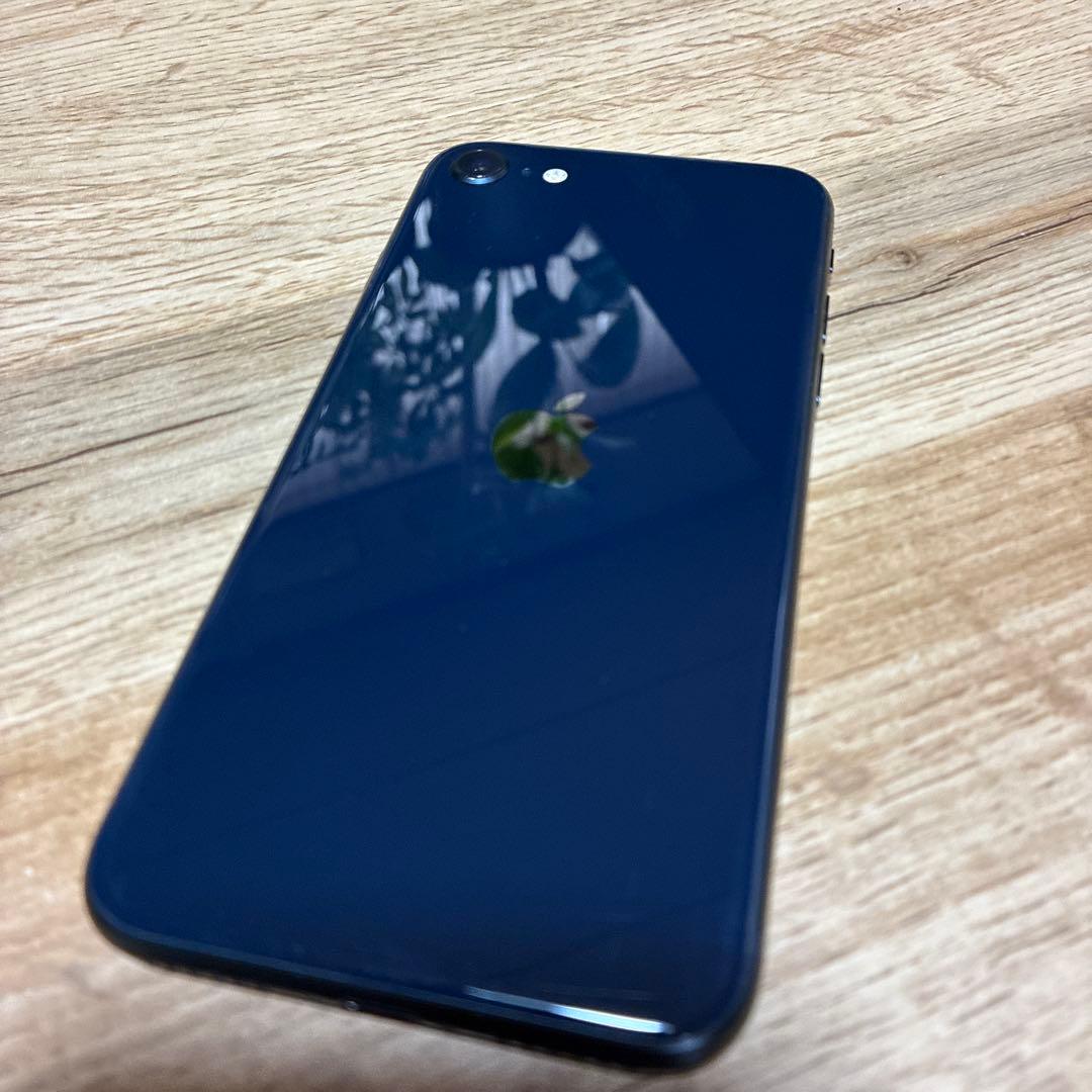 【128GB】iPhone SE 第3世代 ミッドナイトSIMフリー画面割れ有り