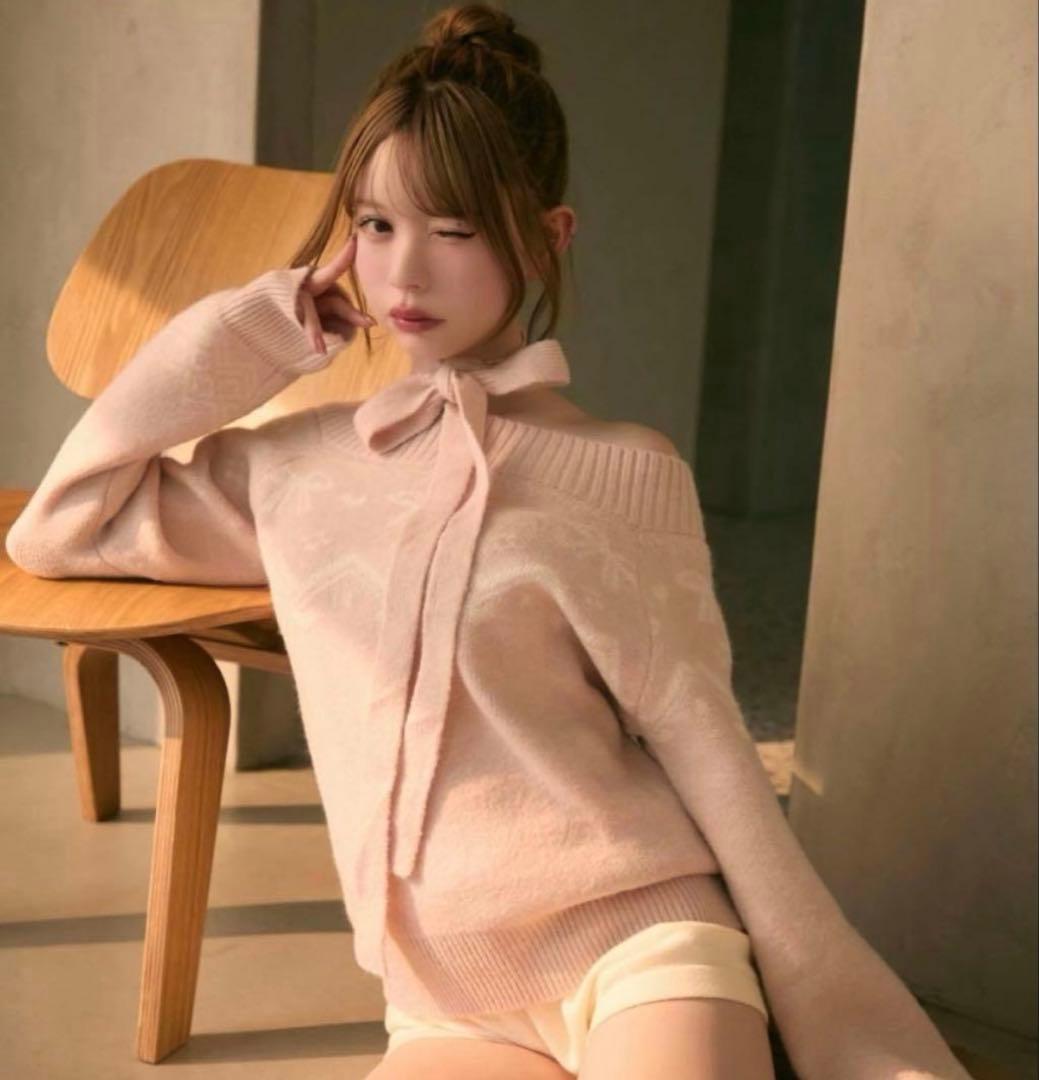 TITTY&CO. ノルディック柄リボン付きオフショルダーニット ピンク