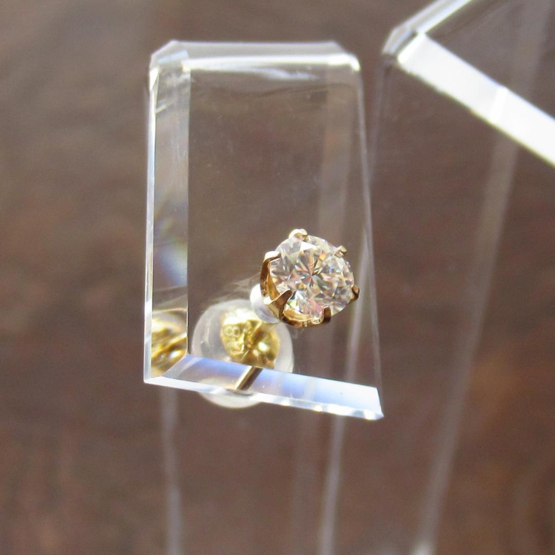【K18】【0.3ct】モアサナイト　ゴールド ピアス　片耳用/鑑定書付き