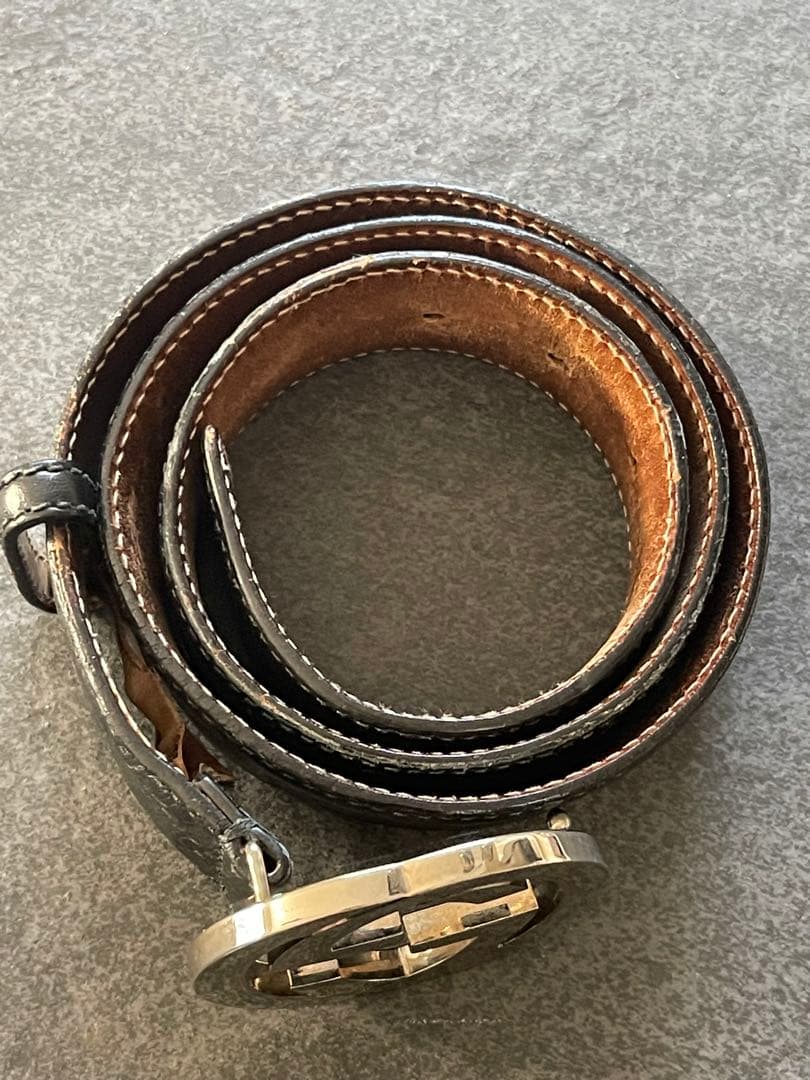 GUCCI ブラックレザー GGロゴベルト