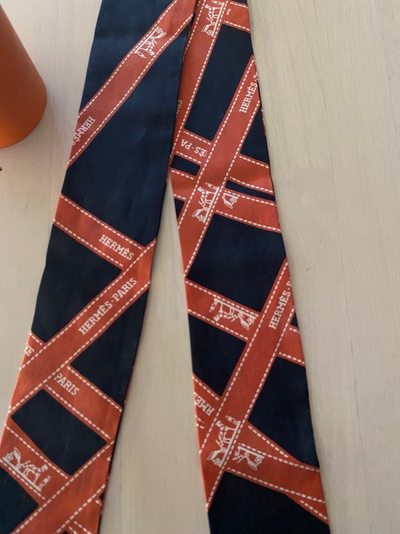 エルメス ツイリー ブラック✖️オレンジ　　　リボン柄　　ボルデュック