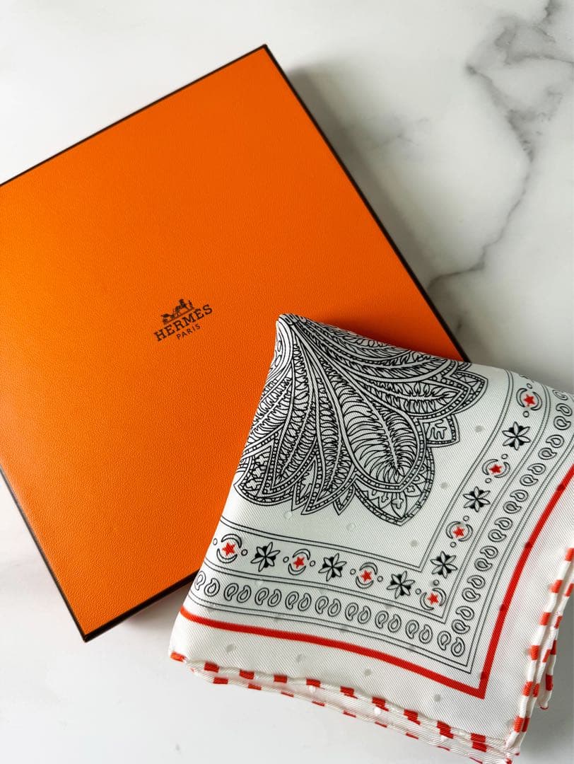 エルメス カレ55 バンダナ スカーフ ペイズリー柄 『マハラニの庭』