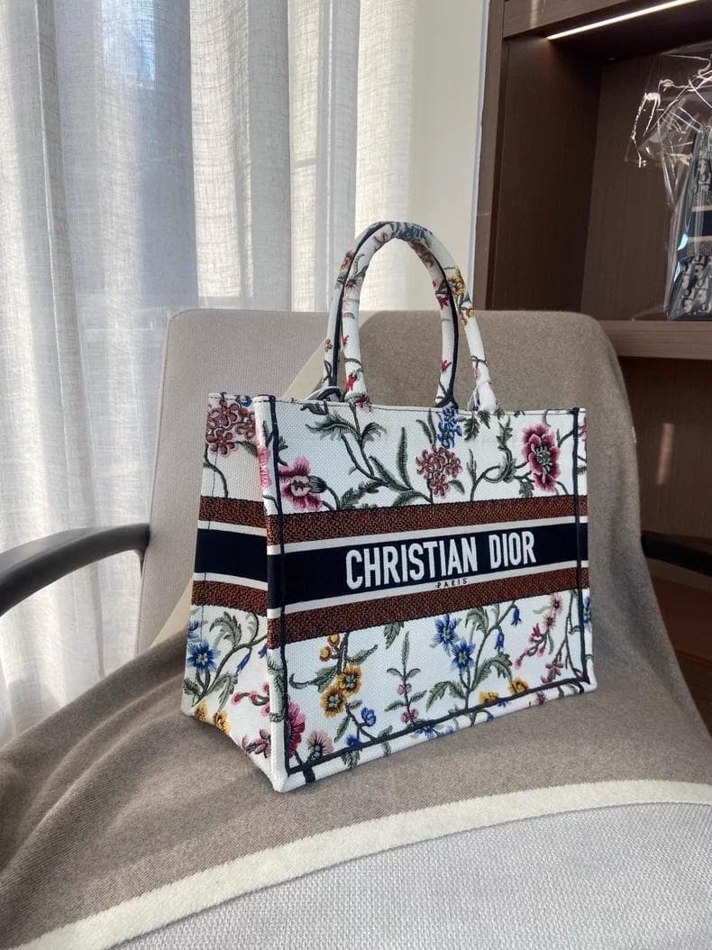 フローラル刺繍 ブック トートバッグ