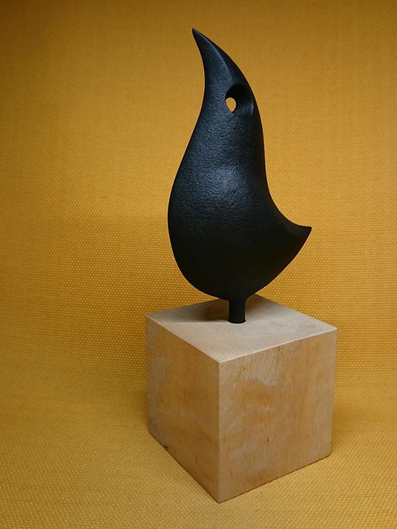 【美品】鳥　金属　彫像　オブジェ　置物　インテリア　工芸品　美術品　A1081