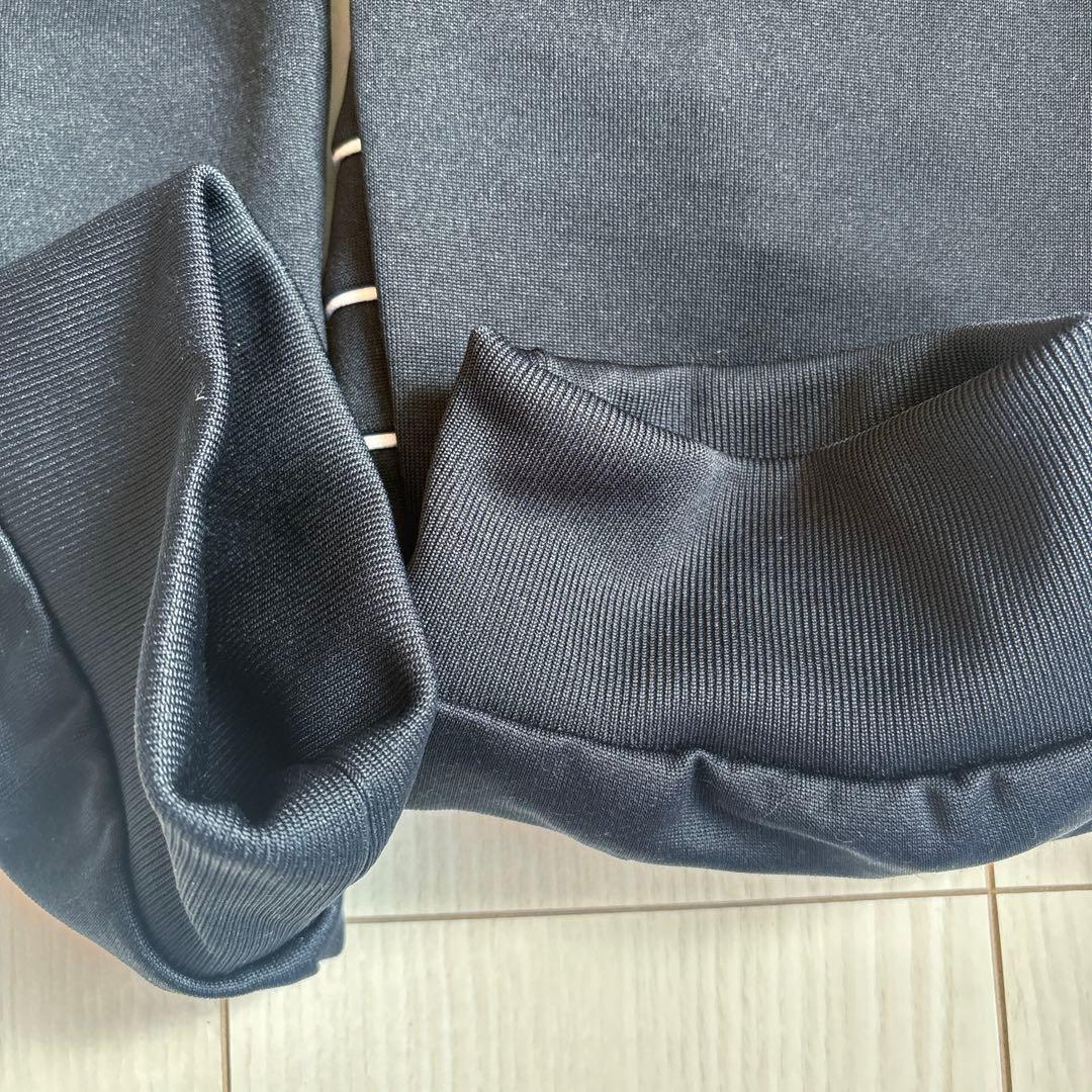 〈adidas〉ビッグ トレフォイル アウトライン トラックトップ&パンツセット