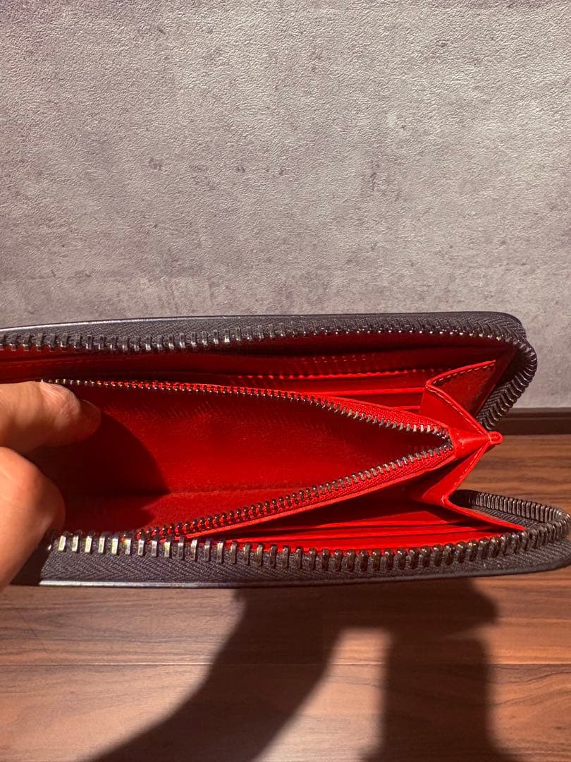 Christian Louboutin 長財布 黒