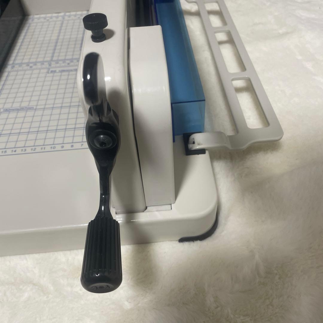 ダイシン商業　業務用　ペーパーカッター DS-858A4 17kg 裁断機