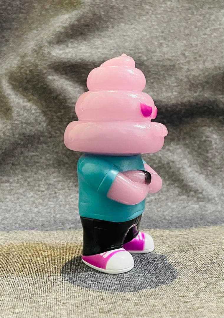 REALHEAD ゴッコ堂 コウンコツ野郎　畜光　　　 ソフビ