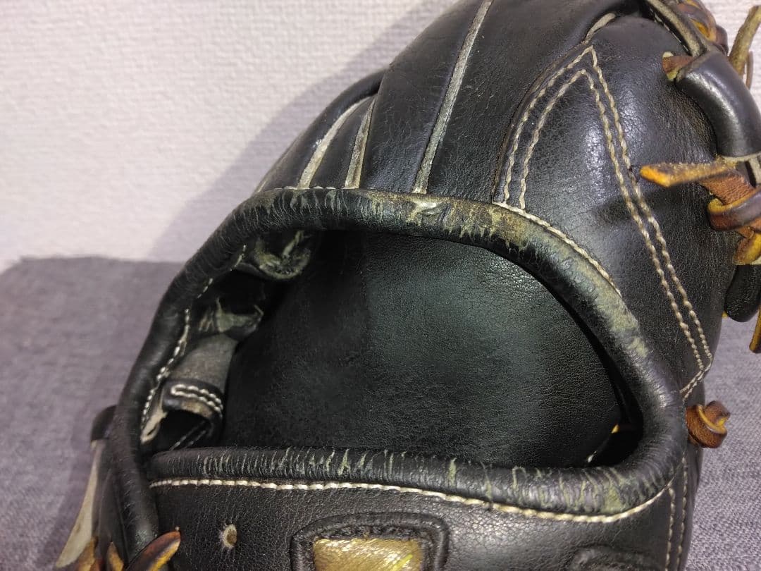 UNDER ARMOUR　硬式内野手用　 松田モデル